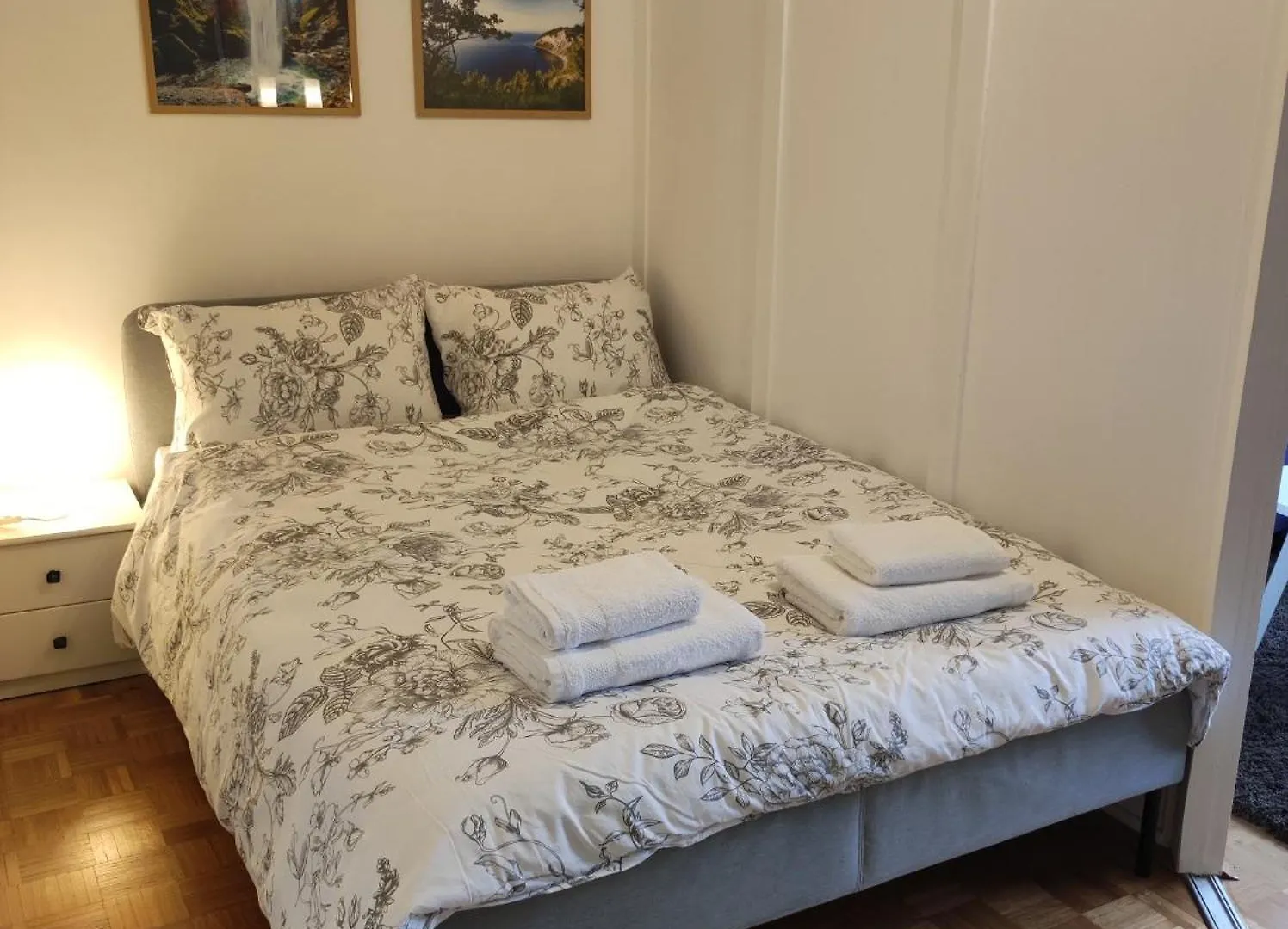 Mcs Metro Residence Ljubljana Apartman